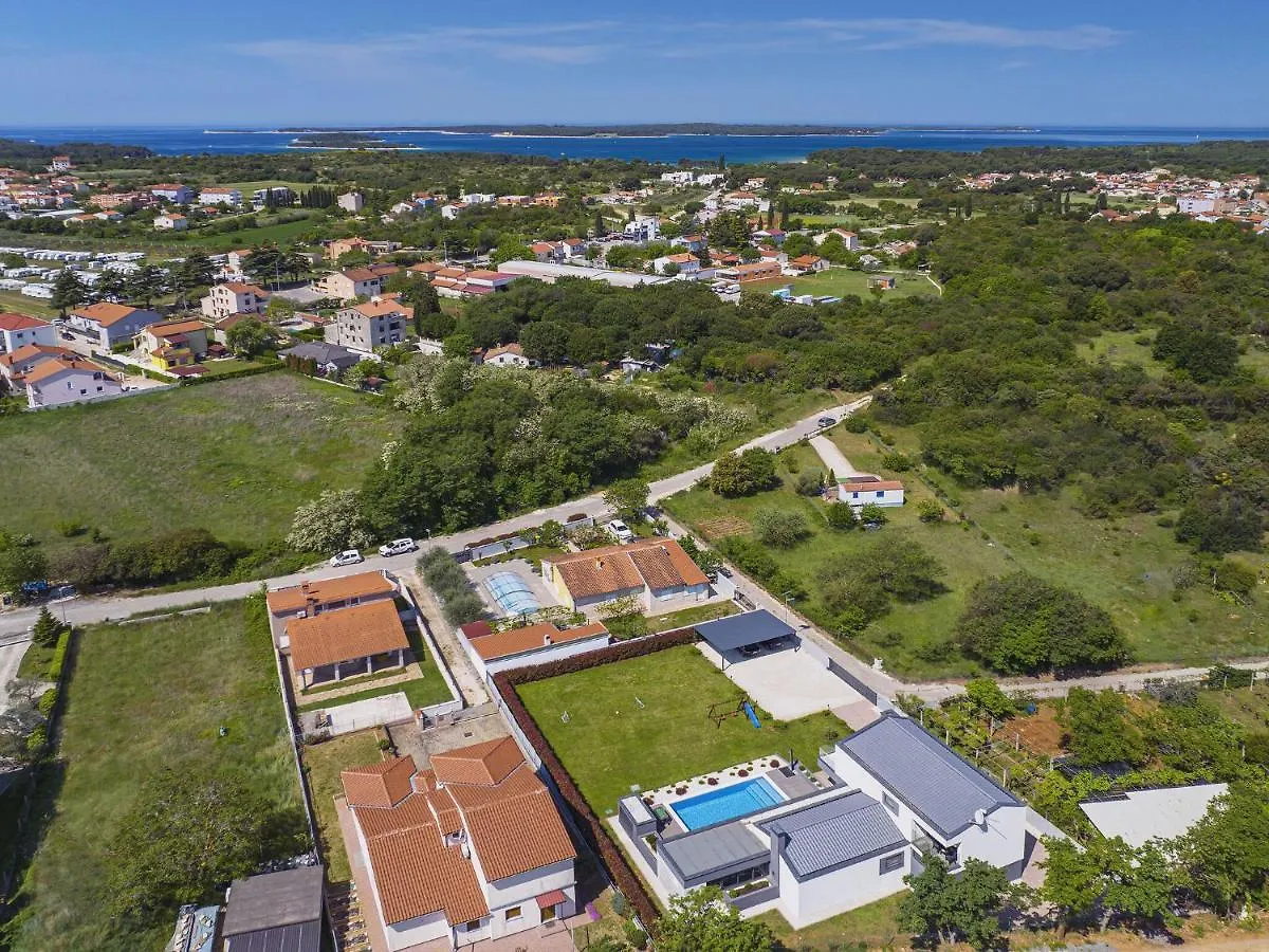 Modern Villa With Outdoor Pool Valbandon Croatia